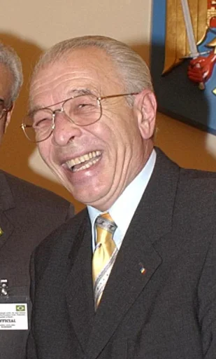 Nicolae Văcăroiu