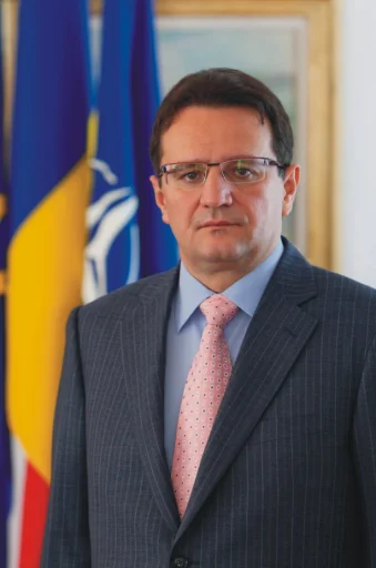 George Maior